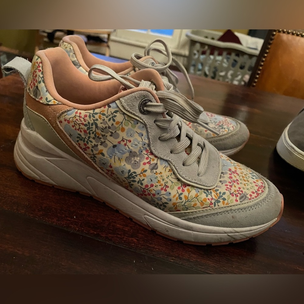 Blue floral pattered Marc Fisher athletic shoes